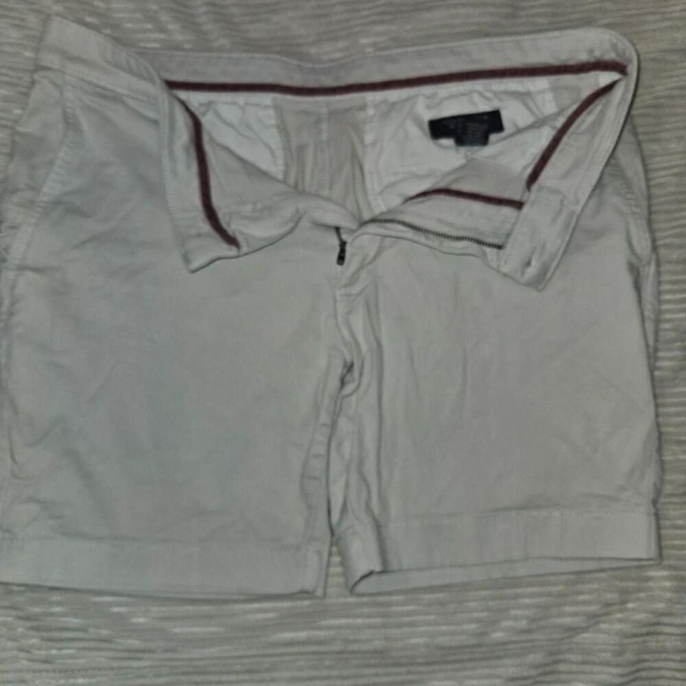 Roundtree-yorke Men's White and Grey Shorts